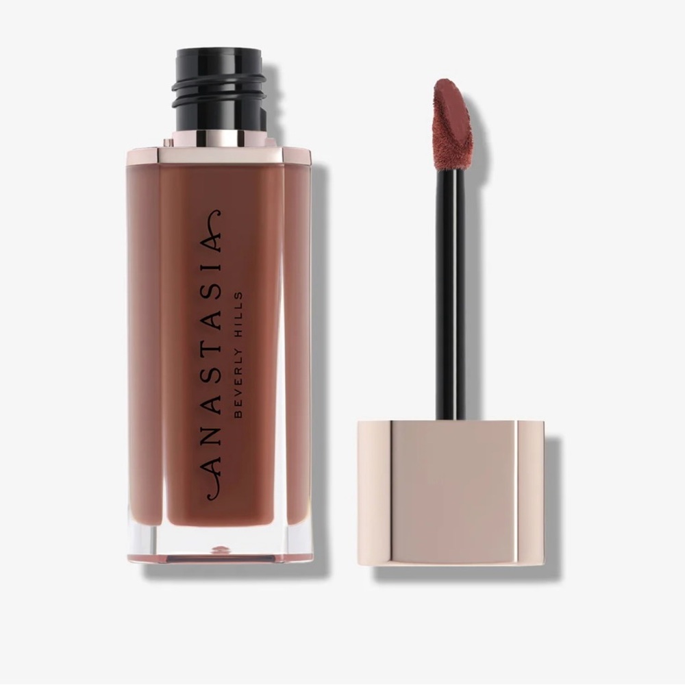 Anastasia Beverly Hills lip velvet